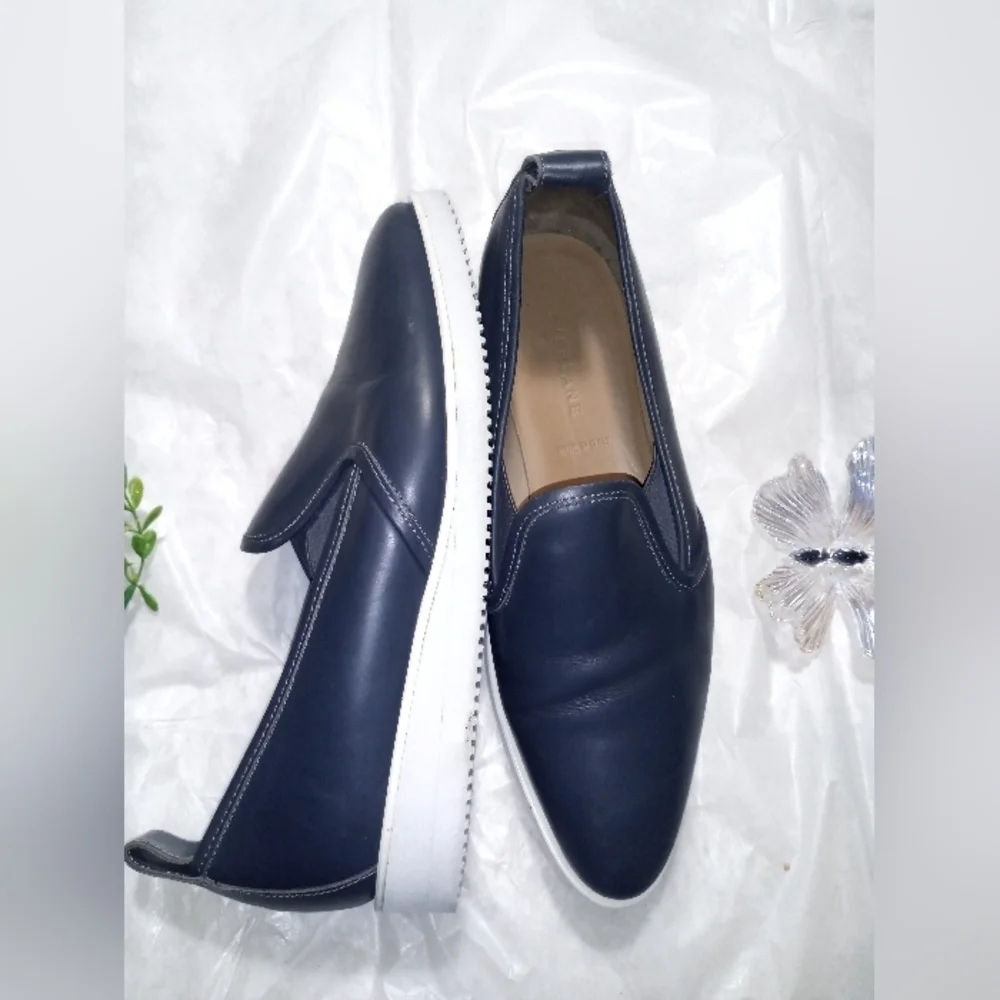 Everlane Blue and White Slip-On Loafers